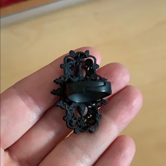 baroque style ring - Picture 2 of 3